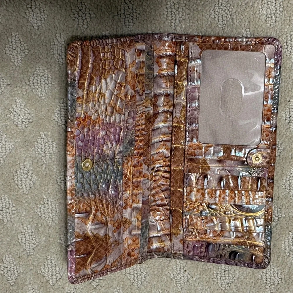 Brahmin Ady Leather Wallet - Barely Used - Picture 3 of 3